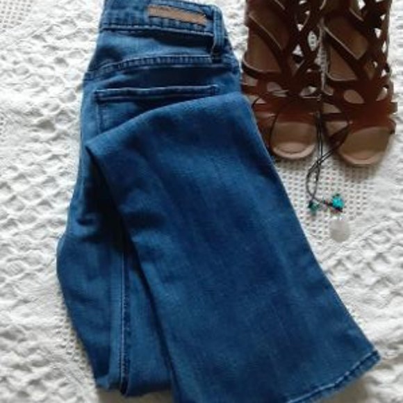 Simply Vera Vera Wang Denim Bootcut Mid Rise - Picture 4 of 8